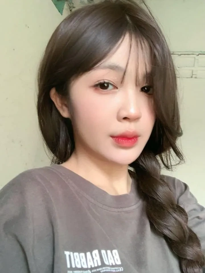 Ảnh gái 2k12 ngầu đẹp cá tính, phong cách đầy ấn tượng