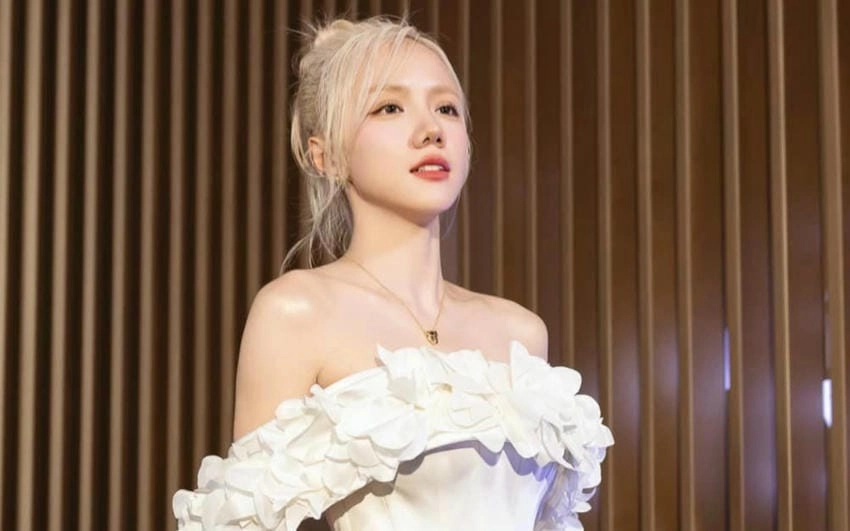 Hé lộ bộ ảnh Phương Ly đẹp không tì vết gây sốt mạng