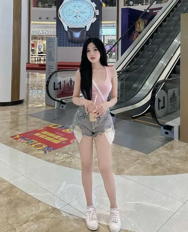 Hình nền gái xinh 4K miễn phí dễ dàng tải về và sử dụng trên mọi thiết bị