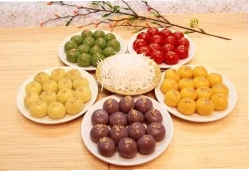 Mâm cúng bánh trôi bánh chay mang đậm nét đẹp văn hóa tâm linh của người Việt