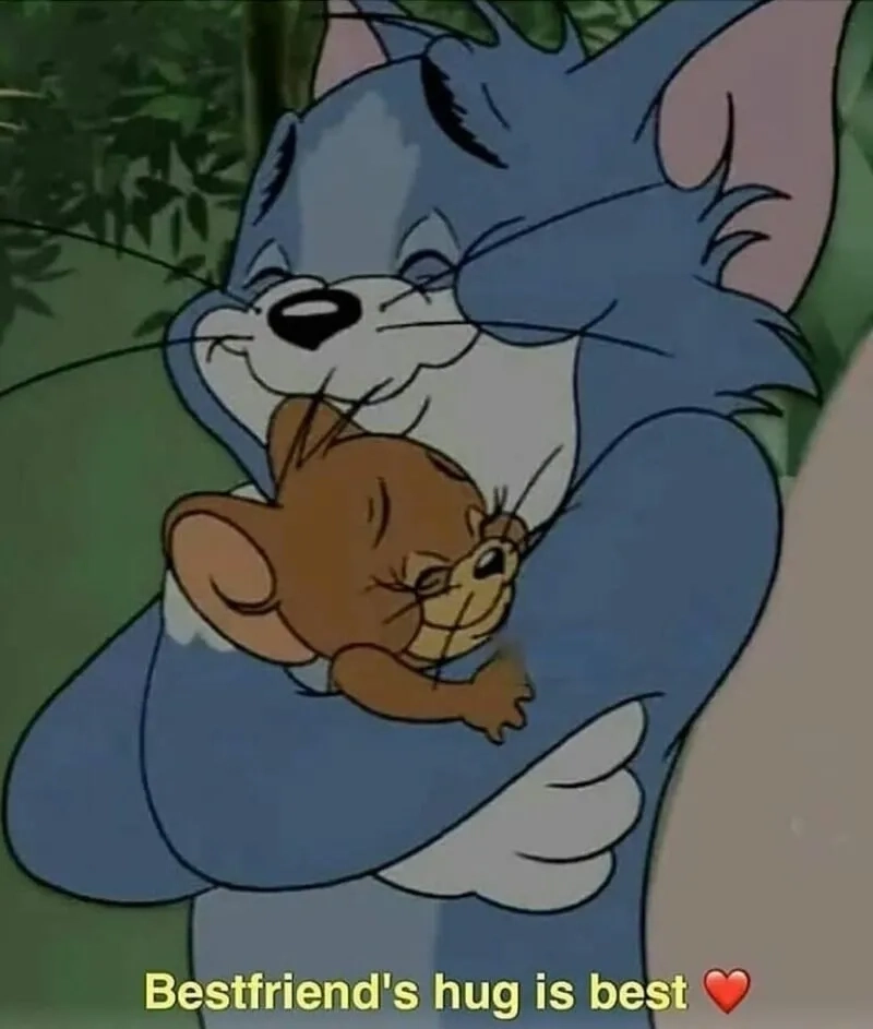 Ôm ôm meme ngập tràn yêu thương