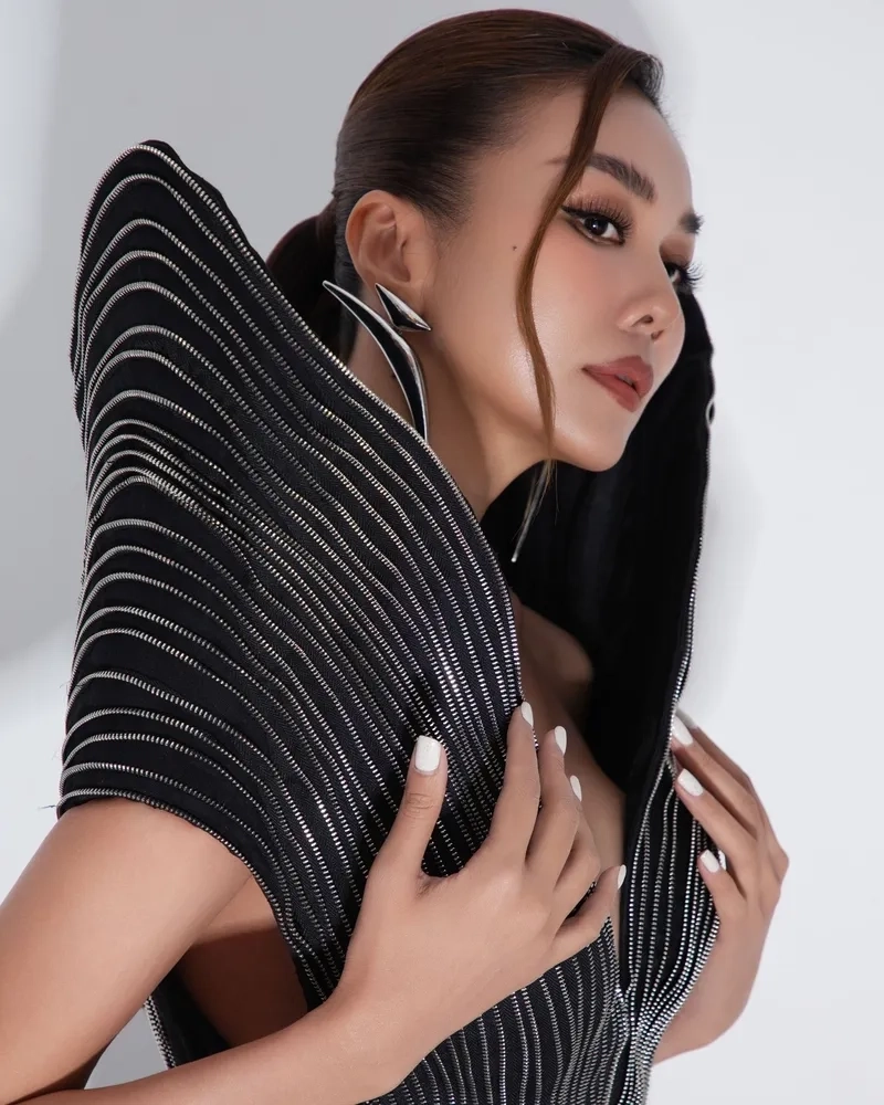 Siêu mẫu Thanh Hằng có gia đình chưa là câu hỏi được khán giả quan tâm