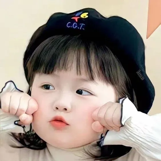 Tải hình nền em bé gái dễ dàng và tiện lợi cho mọi thiết bị