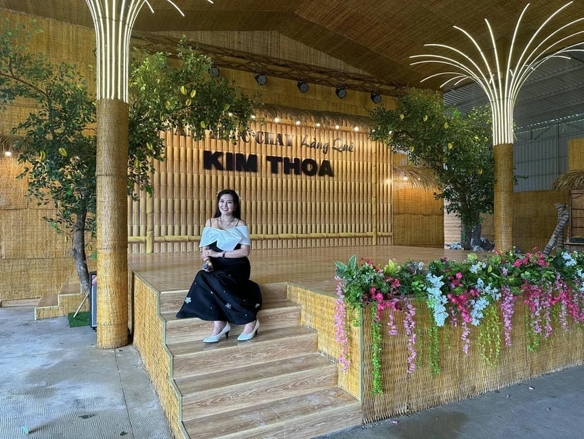 Tiếng hát Hoa hậu Kim Thoa ngọt ngào như suối mát