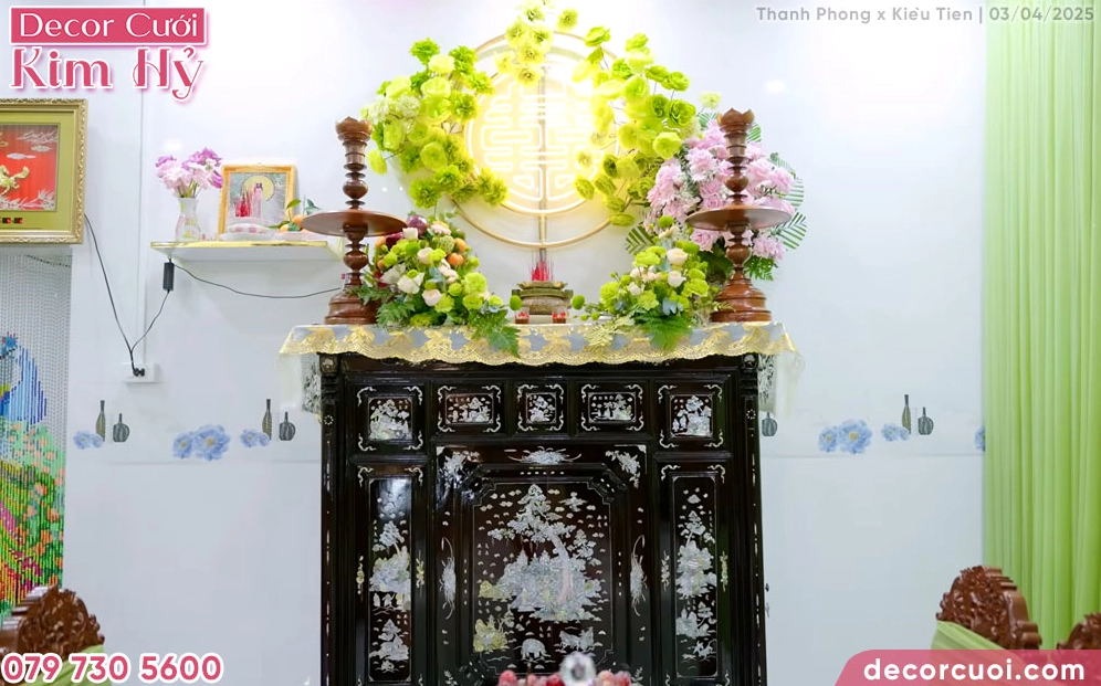 Trang trí bàn gia tiên 2026: Bí quyết tạo không gian cưới trọn vẹn